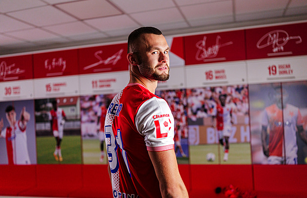 Velké návraty i posily na poslední chvíli. Připomeňte si nejzajímavější přestupy ligy