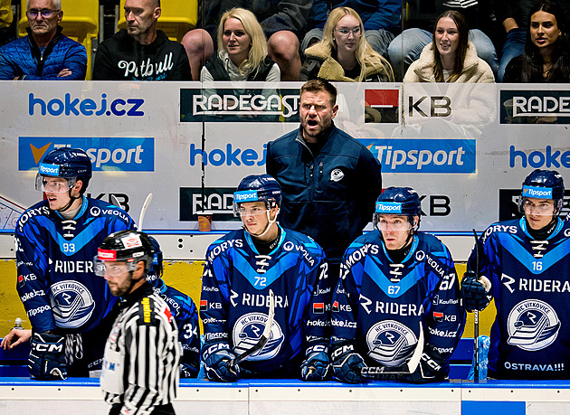 Projekt Varaďa. Vytížený kouč vtipkuje: Už skoro spím! Vítkovice hodlá hokejem bavit