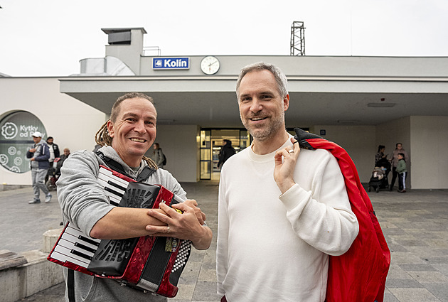 Vezmete kandidátku a zakroužkujete první čtyři. Piráti vyzývají voliče ke kroužkování