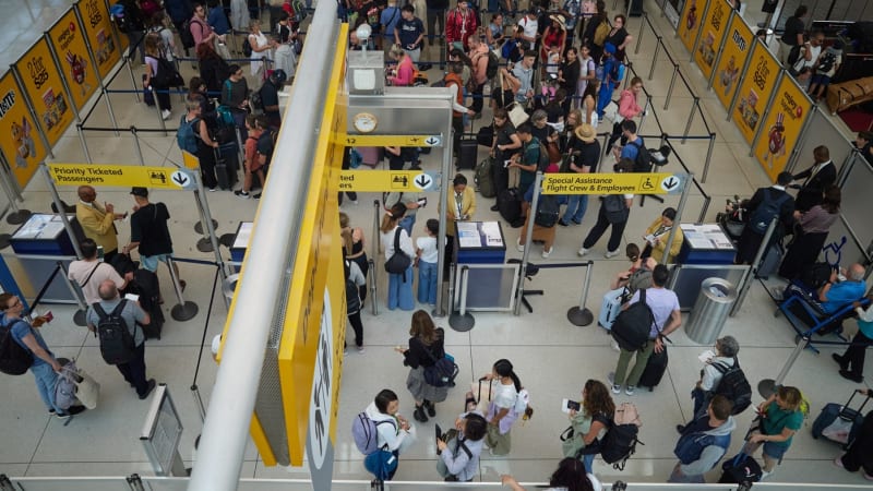 Americká vláda je bez peněz: Politici se neshodli na rozpočtu. Co shutdown způsobí?