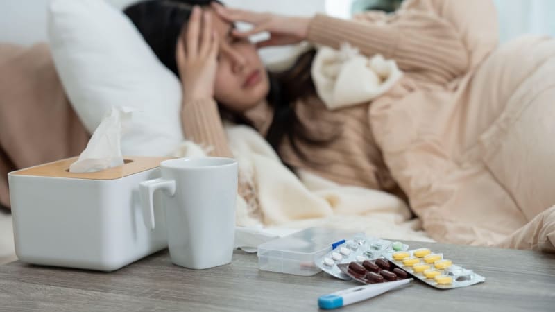 Pouhá chřipka? Podlehne jí přes tisíc Čechů, připomínají lékaři. Představili novou vakcínu