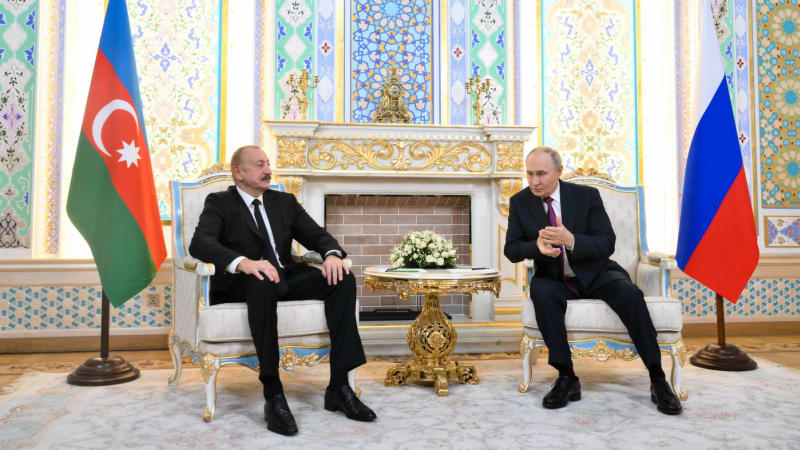 Ponížení Ruska a Putina: Šéf Kremlu se klaněl bývalému vazalovi kvůli sestřelenému letadlu