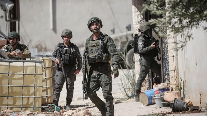 Izraelská armáda znovu útočí v Pásmu Gazy. S Hamásem se navzájem viní z porušování příměří