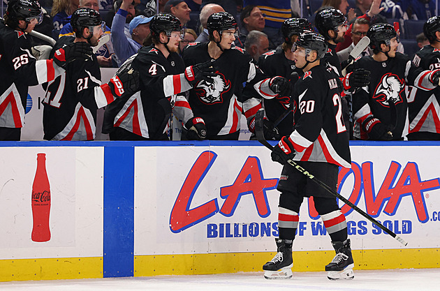 Kulich pomohl k výhře Buffala gólem a asistencí, Ovečkin dal 899. gól v NHL