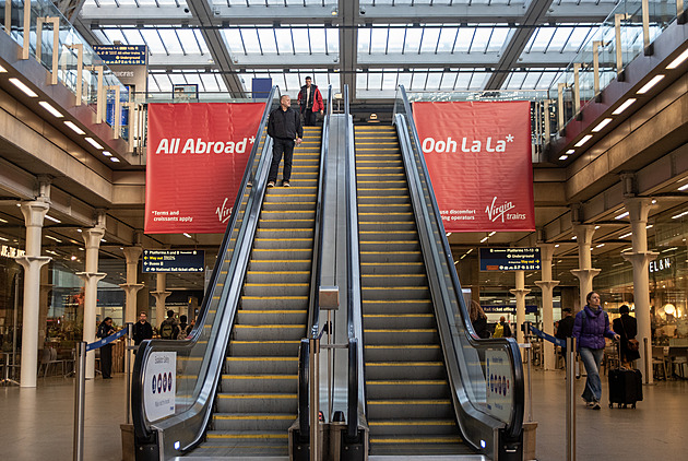 Je čas ukončit třicetiletý monopol. O spoje pod Kanálem se hlásí Bransonovy rychlíky