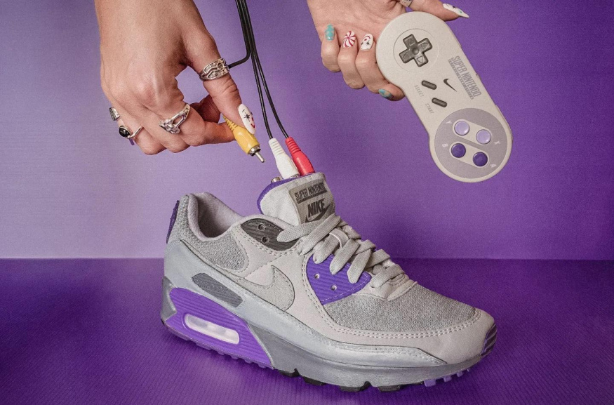 Nike Air SNES jsou boty inspirované legendární konzolí, na kterých si můžete i zahrát