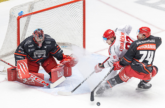 A kdo bude chytat? Hradec intenzivně řeší brankáře, manažer přiznal: Máme problém