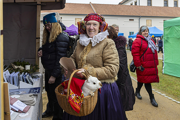 Doškové chaloupky skanzenu v Rymicích ožily hanáckými vánočními tradicemi