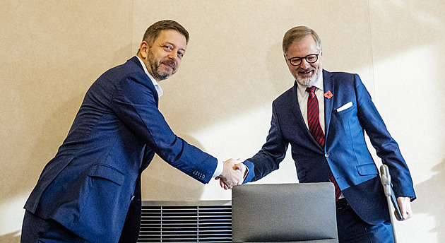 Fialova vláda se schází na svém posledním zasedání