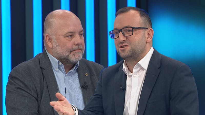 Odmítnutí migračního paktu? Jen gesto, míní Jelínek. Dle Kulidakise signál, že se budeme bránit