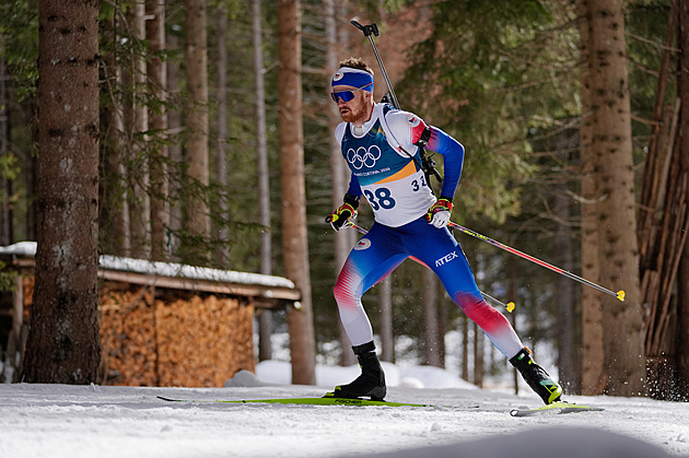 Biatlon na ZOH ONLINE: Stíhací závod mužů, představí se i čtveřice Čechů