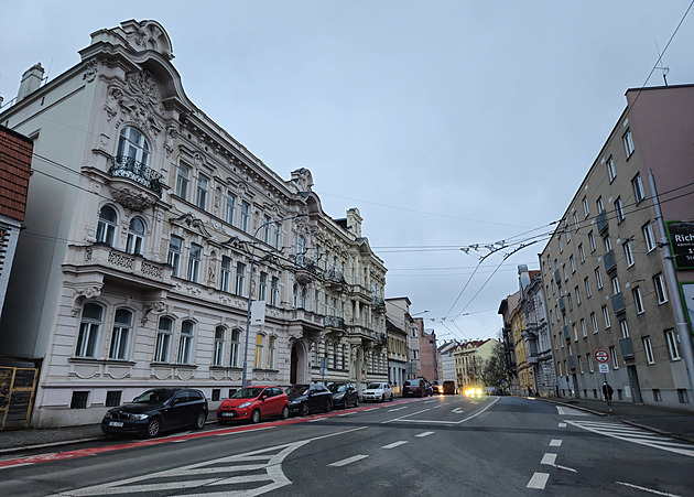 Další trik developera. Pro bytovku místo zbourané vily chce změnit povolenou výšku