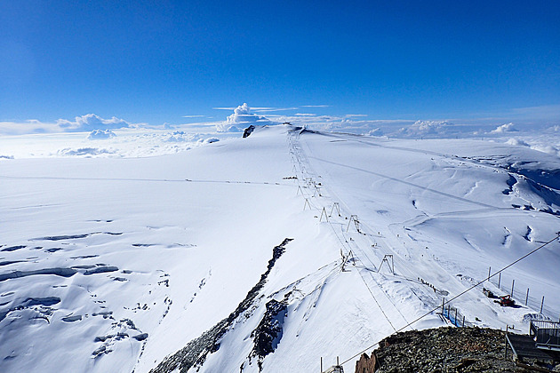 Přetížená stehna, výhled na Matterhorn. Jak se lyžuje na nejdelším svahu Evropy