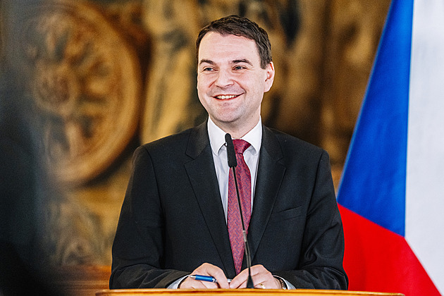 Macinka letí do Ameriky opět komerční linkou. Potká se i s ideology MAGA