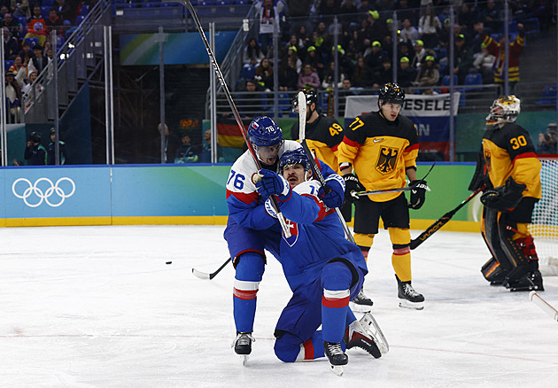 Slovensko - Německo 6:2. Přesvědčivý postup do bojů o medaile, zářil Regenda