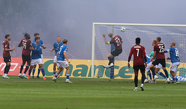 ONLINE: Sparta - Baník, v základu Vojta či Kadeřábek, opět chytá Surovčík
