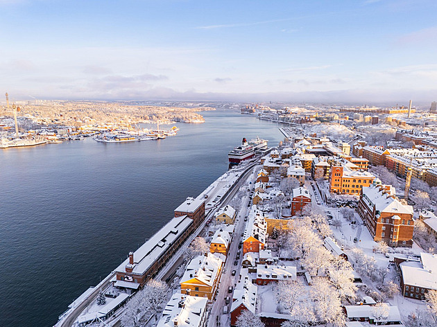 Trajekty znečišťují evropská města více než auta, upozorňuje analýza