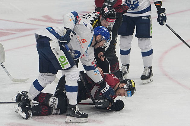 Sparta hlásí SOS, na startu play off nemá opory. Trenér ale věří: Do série zasáhnou