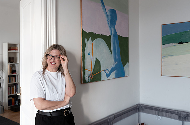 Hana Třeštíková žije obklopená uměním. Letenský byt si vyladila k dokonalosti