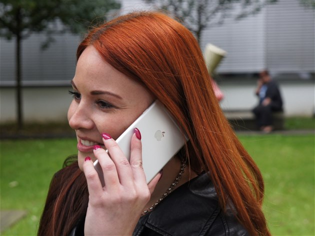 Možná je máte v kapse. Toto jsou nejlépe prodávané iPhony všech dob