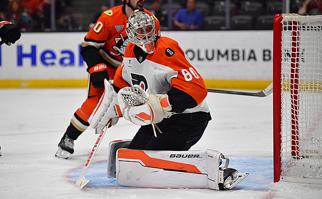 Vladař vyšel v NHL vítězně ze souboje s Dostálem, Nečas ve šlágru nebodoval