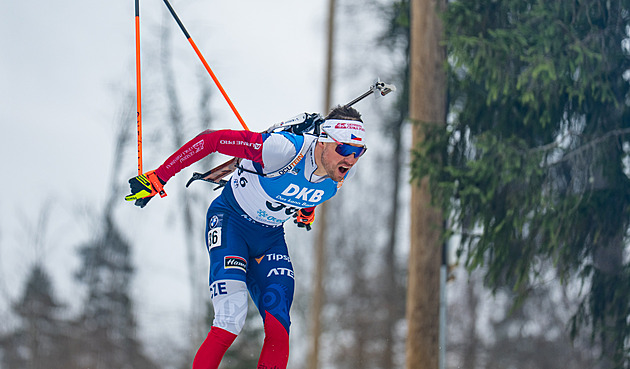 Biatlon ONLINE: Závěrečný mužský sprint, Krčmář v cíli průběžně desátý, 16. Kralík