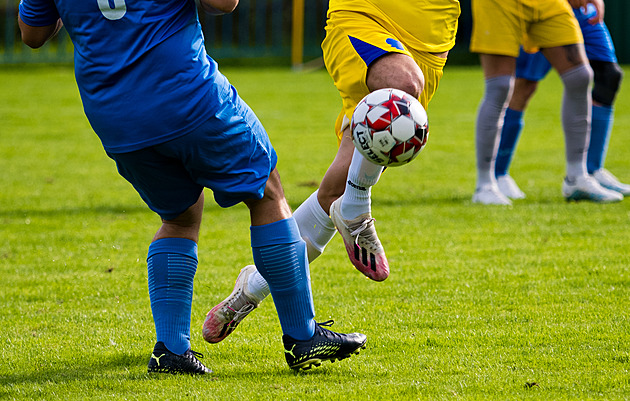 Fotbalová korupční kauza: návrh na vazbu padl u pěti obviněných, 27 bylo propuštěno