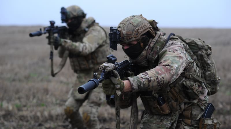 ANALÝZA: Ukrajina na frontě převzala iniciativu. Rusko má ale v zásobě zákeřný protiúder