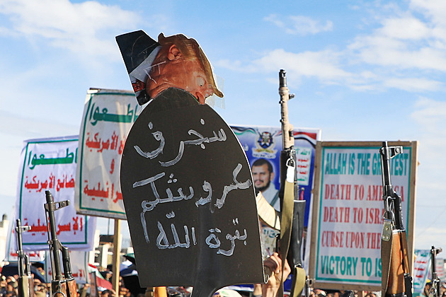 Húsíové vstoupili do války, odpálili raketu na Izrael. Konflikt s Íránem se rozšiřuje
