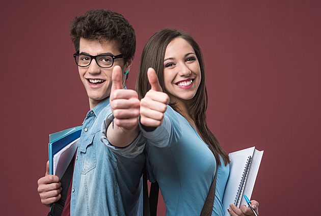 Přes 80 procent mladých sežene práci do dvou měsíců. Kolik peněz očekávají?