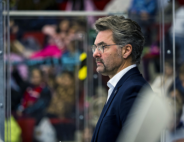 Karlovy Vary se po bronzové sezoně loučí s pěticí hráčů i asistentem Moravcem