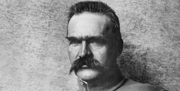 Zrod diktátora v rukavičkách. Piłsudski provedl před 100 lety krvavý puč v Polsku