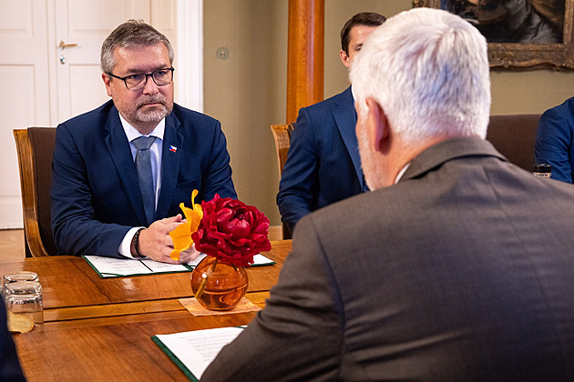 Ministr Šebestyán jednal s prezidentem. Pavel se zajímal o vyplácení zemědělských dotací