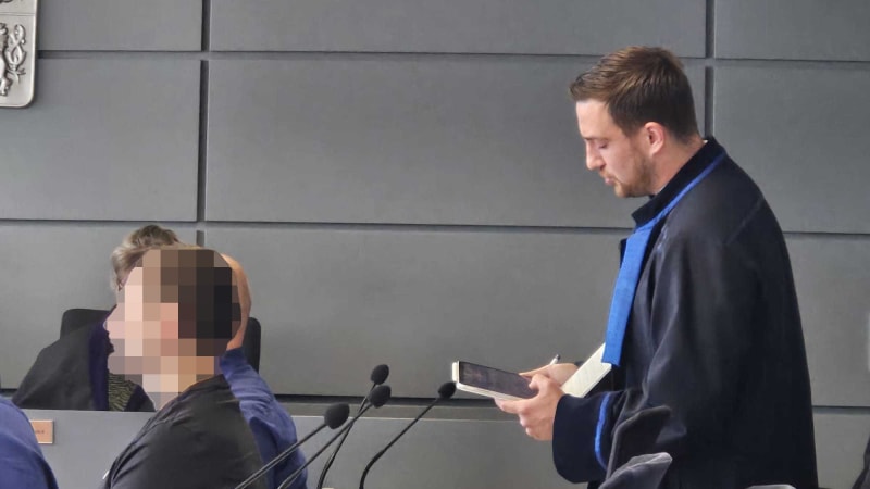 Muž otrávil podle obžaloby kolegům na Olomoucku pití. Jeden zemřel, hrozí mu až doživotí