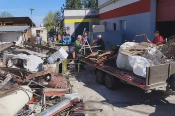 Sběr starého železa pomáhá dobrovolným hasičům financovat techniku i akce