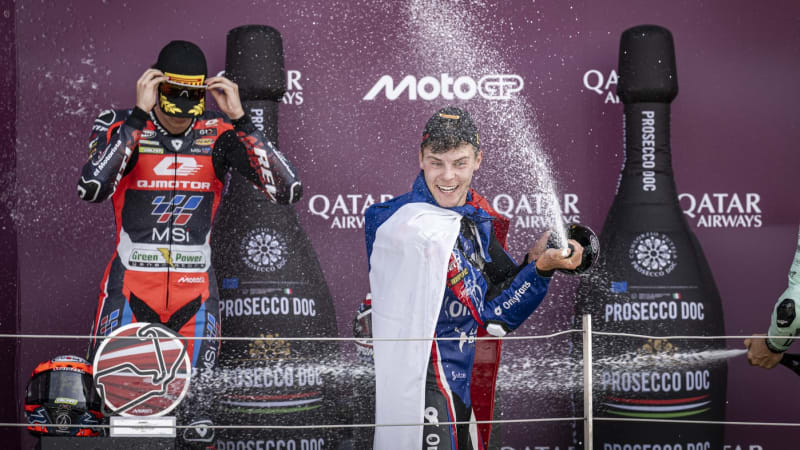 Fantastický Salač ovládl Silverstone: Čekal jsem na to 24 let, řekl. U hymny se neubránil slzám