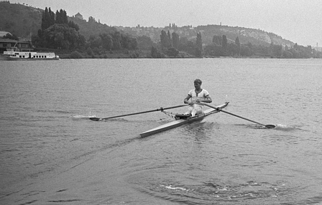 Zemřel veslař Vladek Lacina. Bronzovému olympijskému medailistovi bylo 77 let