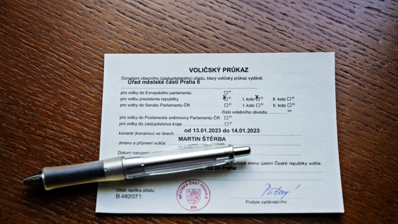 Voličský průkaz v roce 2026: Pozor na omezení u voleb, chyby i termíny
