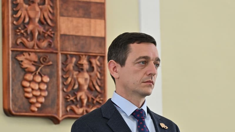 Lidovci chtějí svolat hlasování o nedůvěře vládě. Koalice porušuje vlastní program, tvrdí