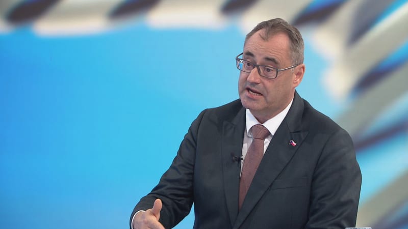 Šťastný: Příští schodek musí být až o 120 miliard nižší. Posvítíme si na simulanty a inkluzi
