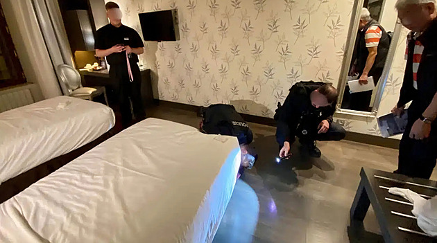 Thajského turistu k smrti vyděsil muž schovaný pod postelí v brněnském hotelu