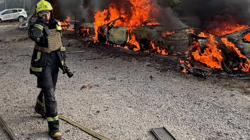 Tvrdý ruský útok v Kyjevě: Trefili další most, připustil Kličko. Doprava kolabuje