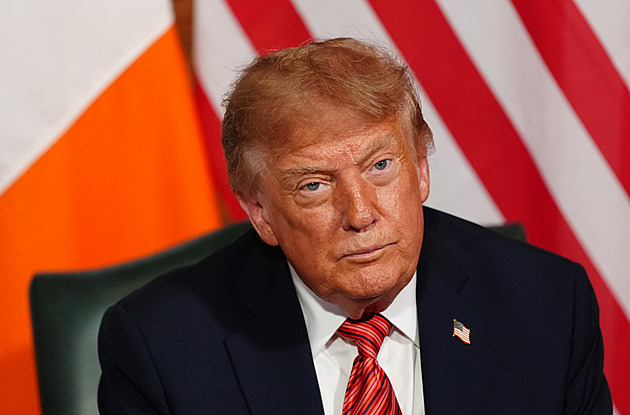 Psychiatra zastřelí popravčí četa, schválil Trump. Naposledy tak trestali před 80 lety