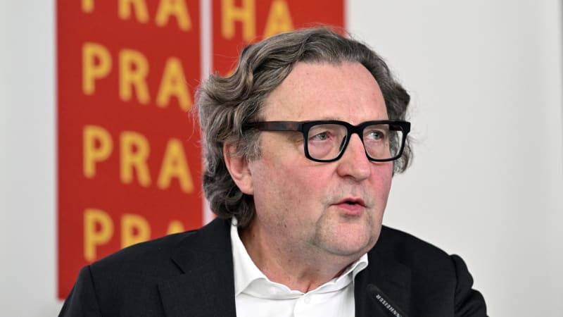Scheinherrova kritika jsou dezinformace, tvrdí Hlaváček. Popsal možnou spolupráci s ANO