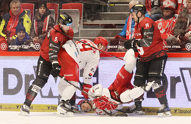 Sparta – Třinec v TV: Kde sledovat extraligu živě, kurzy a statistiky