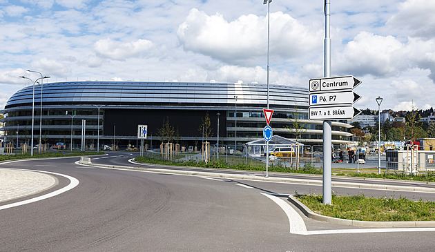 Brněnskou arénu firma předala, přestože není dokončená. A první velká akce se blíží